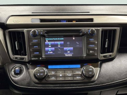 Used 2015 Toyota RAV4 Limited AWD/4WD image 23