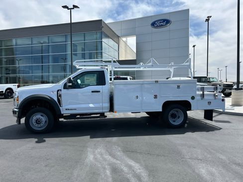 New 2025 Ford F550 4x4 Regular Cab Super Duty image 2
