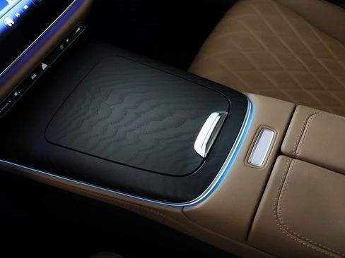 Certified 2024 Mercedes-Benz E 350 4MATIC Sedan w/ Airmatic Package image 30