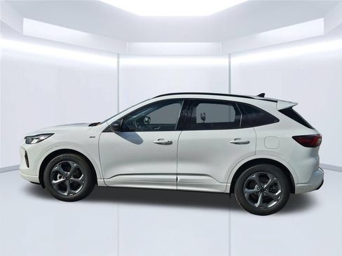 Certified 2023 Ford Escape ST-Line w/ Equipment Group 301A FWD image 5