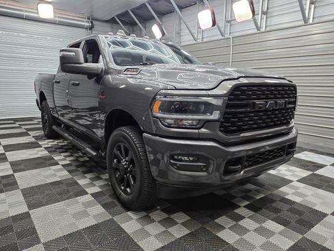 Used 2023 RAM 2500 Big Horn w/ Level B Equipment Group AWD/4WD image 3