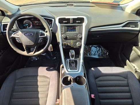 Used 2014 Ford Fusion SE FWD image 27