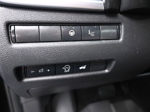 Used 2023 Nissan Rogue Platinum w/ Platinum Premium Package image 12