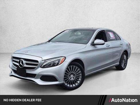 Used 2015 Mercedes-Benz C 300 4MATIC Sedan image 1