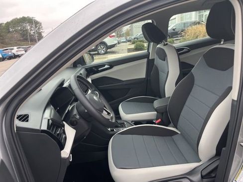 New 2026 Volkswagen Taos S image 21