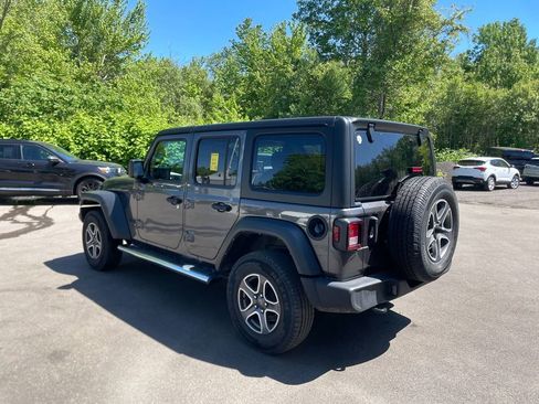 Used 2022 Jeep Wrangler Unlimited Sport AWD/4WD image 8