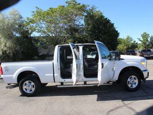 Used 2016 Ford F250 XLT w/ XLT Value Package AWD/4WD image 17