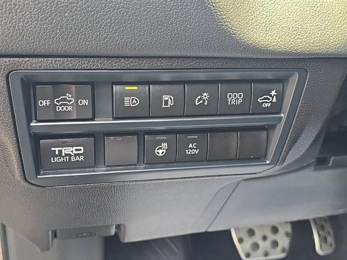 Used 2025 Toyota Tundra TRD Pro AWD/4WD image 11