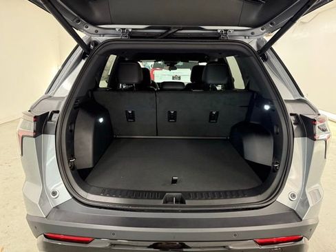 New 2026 Chevrolet Equinox RS image 8