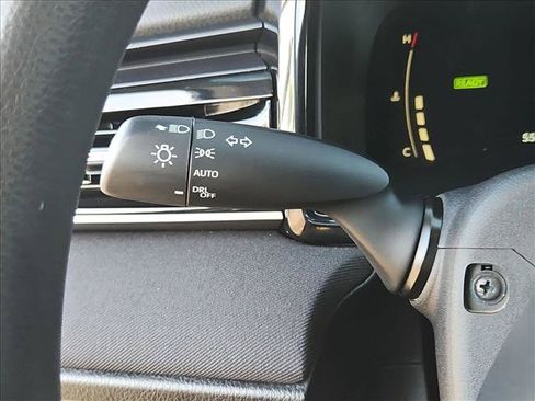 Used 2025 Toyota Camry LE FWD image 15