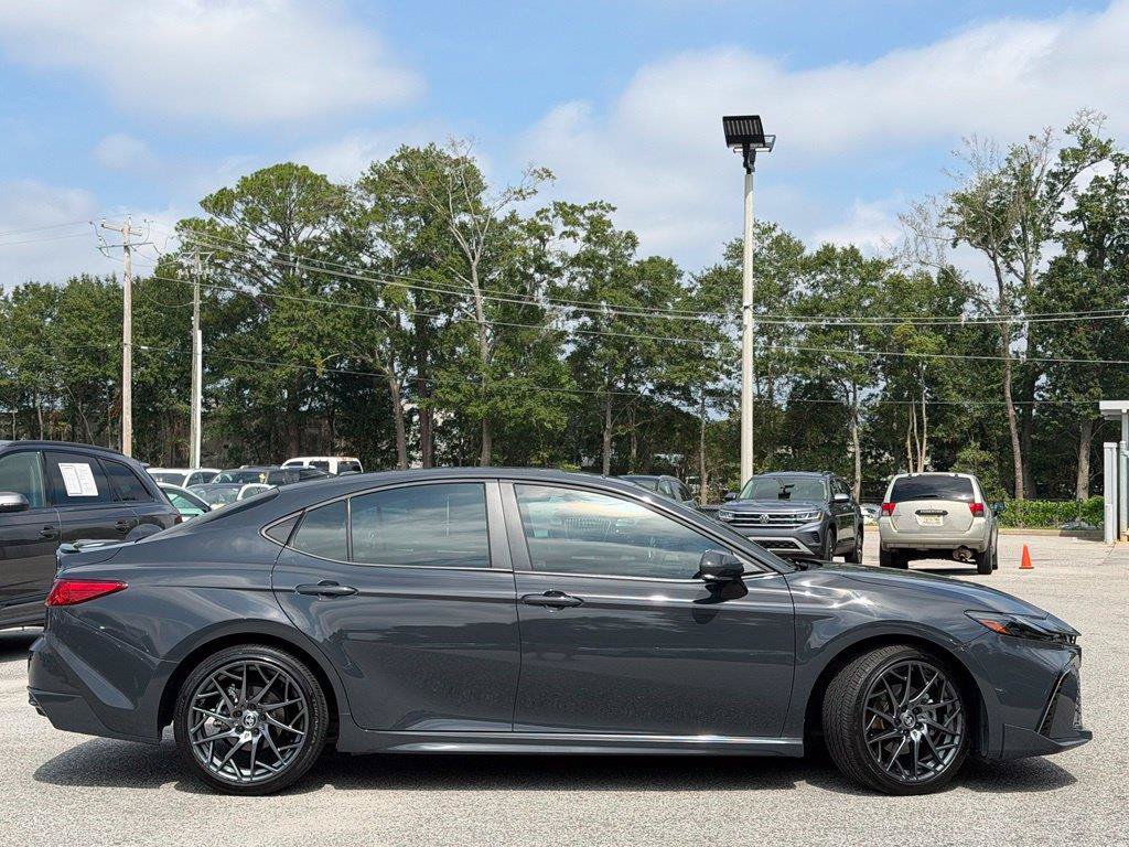 Used 2025 Toyota Camry XSE FWD image 3