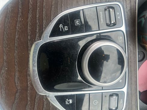 Used 2019 Mercedes-Benz GLC 350e 4MATIC image 8