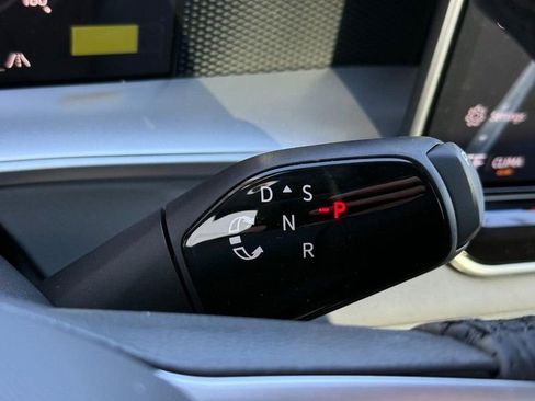 New 2026 Volkswagen Tiguan SE R-Line image 12