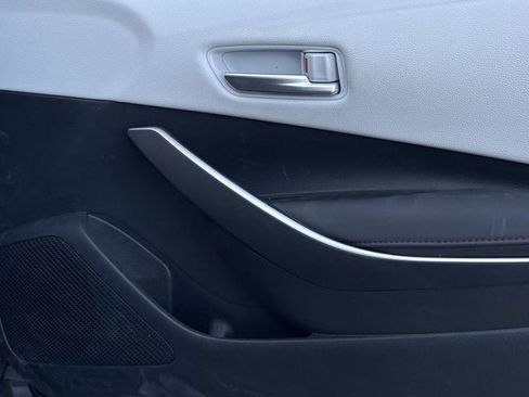 Used 2025 Toyota Corolla SE w/ Convenience Package image 27