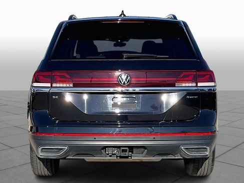 Used 2025 Volkswagen Atlas SE image 5