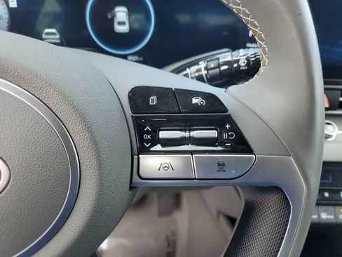 Certified 2025 Hyundai Elantra SEL w/ Cargo Package image 19