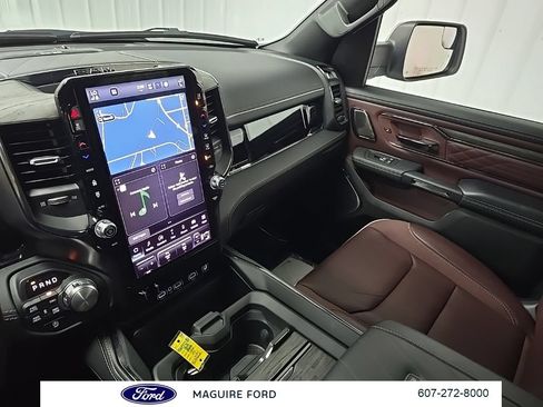 Used 2025 RAM 1500 Limited AWD/4WD image 30