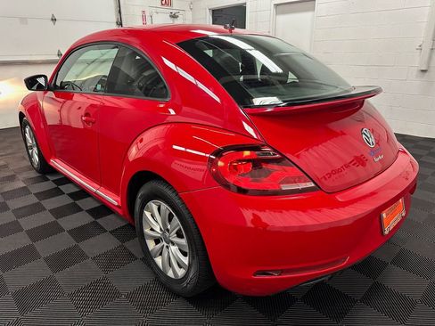 Used 2019 Volkswagen Beetle 2.0T S FWD image 7