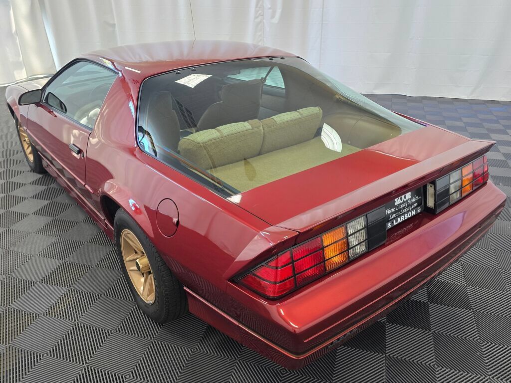 Used 1988 Chevrolet Camaro IROC-Z RWD image 14