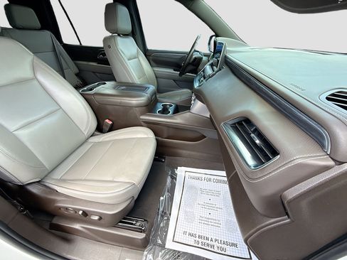 Used 2021 GMC Yukon SLT w/ SLT Luxury Plus Package RWD image 16