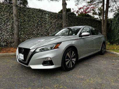 Used 2021 Nissan Altima 2.5 SL
