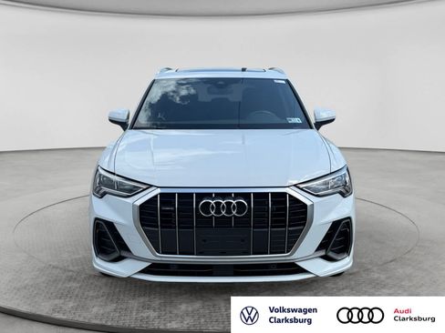 Used 2023 Audi Q3 2.0T Premium w/ Convenience Package AWD/4WD image 2