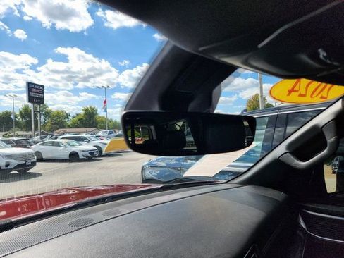 Used 2024 Jeep Wagoneer L 4WD image 16