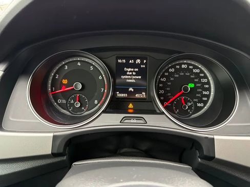 Used 2020 Volkswagen Atlas Cross Sport SE FWD image 24