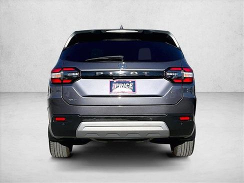 Used 2024 Honda Pilot EX-L image 4