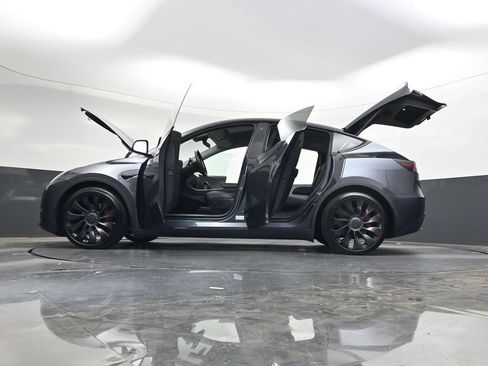 Used 2020 Tesla Model Y Performance AWD/4WD image 47