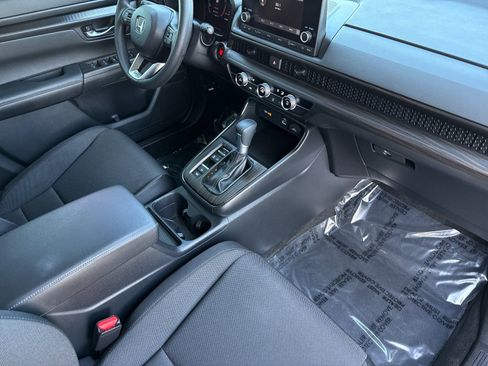 Used 2025 Honda CR-V LX image 15