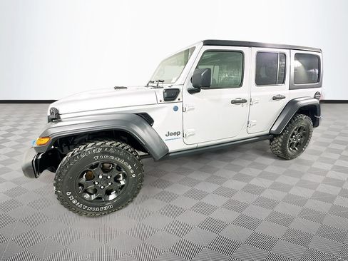 Certified 2023 Jeep Wrangler Unlimited w/ 8.4" Radio Group AWD/4WD image 4