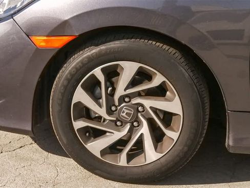 Used 2020 Honda Civic LX image 5