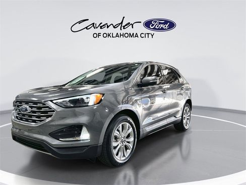 Used 2024 Ford Edge Titanium image 4