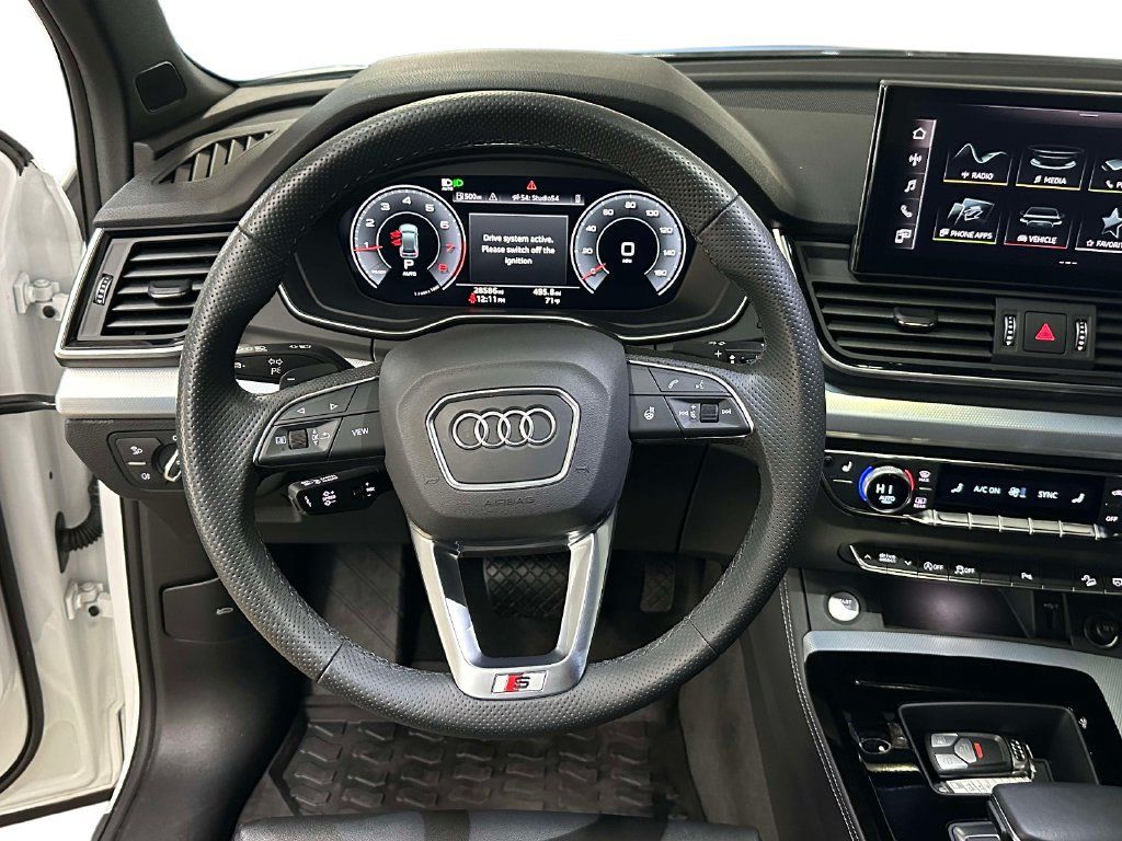 Used 2024 Audi Q5 2.0T Premium Plus AWD/4WD image 23