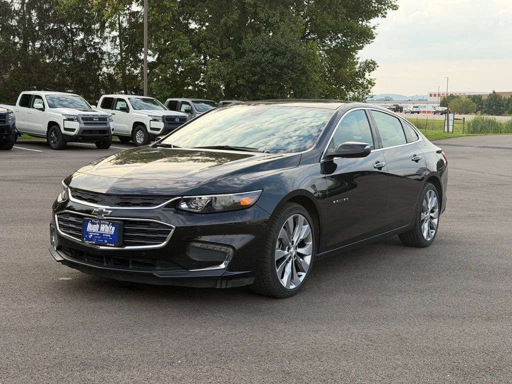 Used 2018 Chevrolet Malibu Premier w/ Premier Sun and Wheel Package FWD image 2