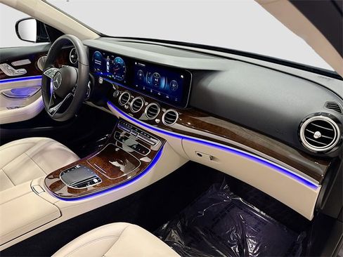 Certified 2023 Mercedes-Benz E 450 4MATIC Sedan image 31