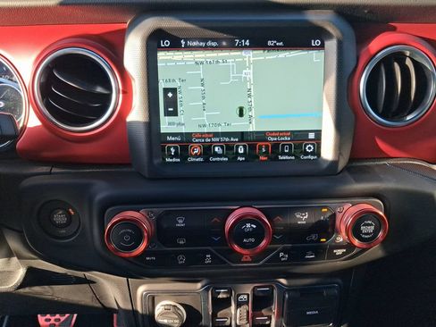 Used 2021 Jeep Wrangler Unlimited Rubicon AWD/4WD image 23