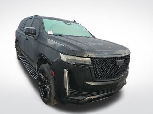 Certified 2023 Cadillac Escalade ESV Sport Platinum w/ LPO, ONYX Package image 2