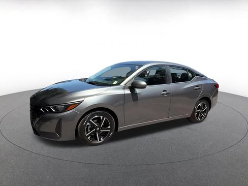 Used 2025 Nissan Sentra SV FWD image 8