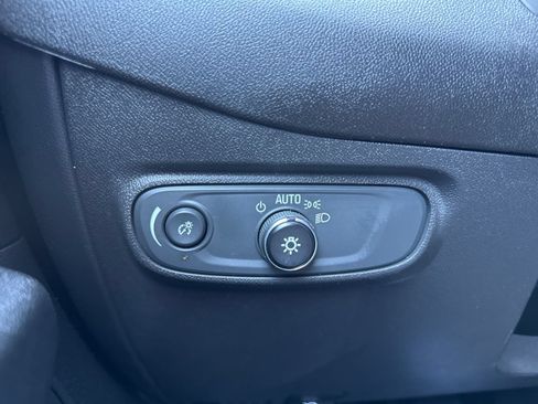 Used 2024 Chevrolet Equinox RS AWD/4WD image 36