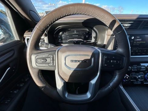 Used 2022 GMC Yukon Denali image 22