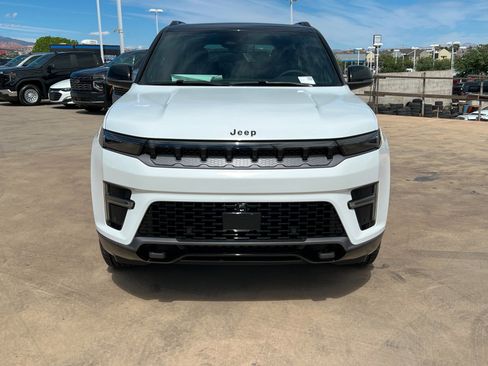 New 2026 Jeep Grand Wagoneer 4WD image 8