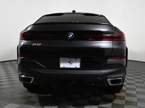 New 2026 BMW X6 xDrive40i w/ Climate Comfort Package image 6