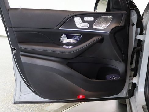 Used 2024 Mercedes-Benz GLE 450 4MATIC w/ AMG Line Exterior image 18