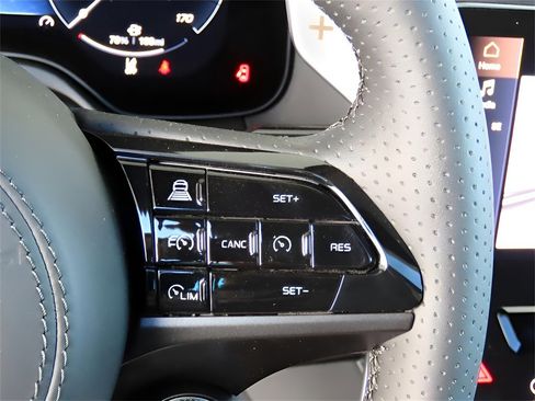 New 2025 Maserati Grecale Folgore image 43