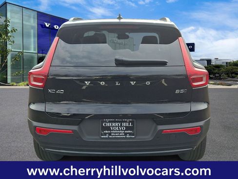 New 2026 Volvo XC40 B5 Core w/ Protection Package Premier image 5