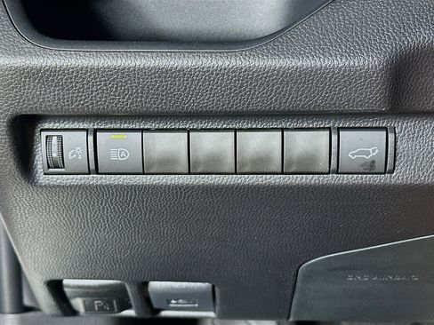 Used 2025 Toyota RAV4 XLE w/ Convenience Package image 17