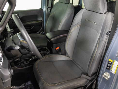 Used 2024 Jeep Wrangler Unlimited Sahara AWD/4WD image 20
