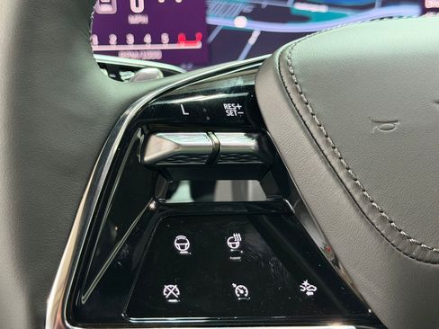 New 2026 Cadillac Escalade Platinum Sport AWD/4WD image 14